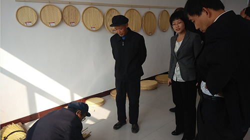 首页 新闻中心 集团动态 安丘市副市长邱海芳要求,各乡镇务必建设