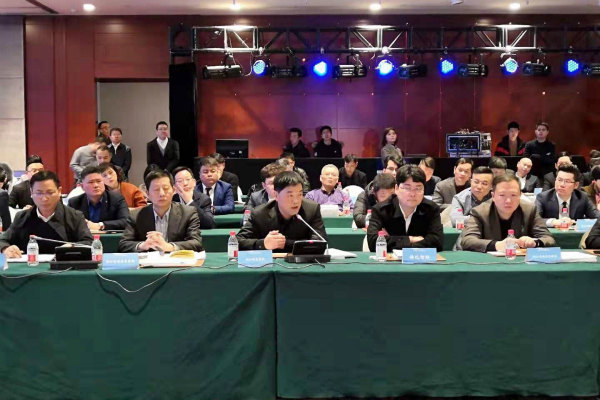 杭开集团董事长_开德集团董事长(3)