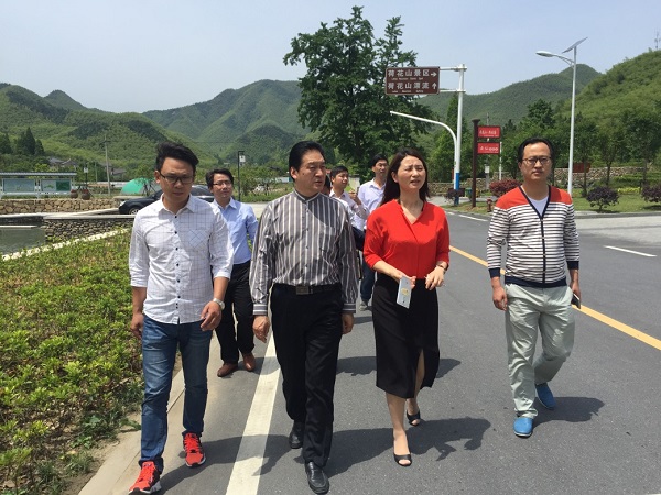 安徽省芜湖市无为县副县长杨燕一行考察美丽乡村